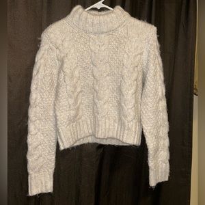 American eagle turtle sweater cropped. Grey Cream with knitted patterns